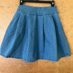 Denim pleated skirt